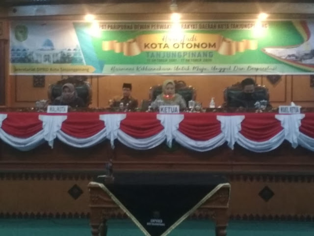 DPRD Bersama Pemko Tanjungpinang Tandatangani Nota Kesepakatan KUA-PPAS APBD 2021 Sebesar Rp 985,51 Miliar,-