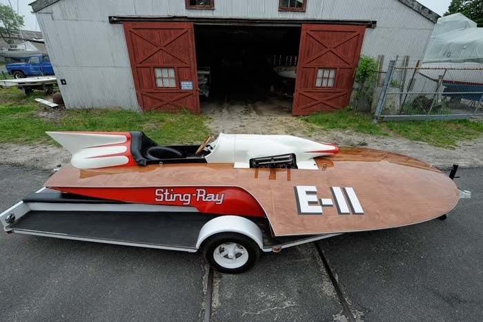 ATE the RICH UK: VINTAGE HYDROPLANE