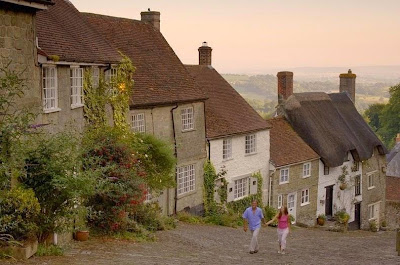 Ngeri dan Indah Jalanan Curam di Kota Shaftesbury, Dorset, Inggris