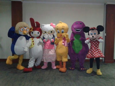 Kostum badut ultah Mickey mouse, barney, hello kitty, pororo, badut karakter