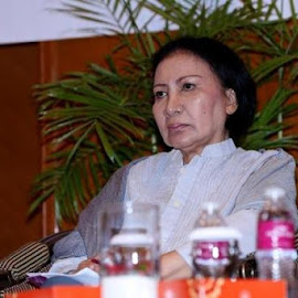 Warga Luar Batang Tolak Sapi dari Ahok, Ratna pun Senang