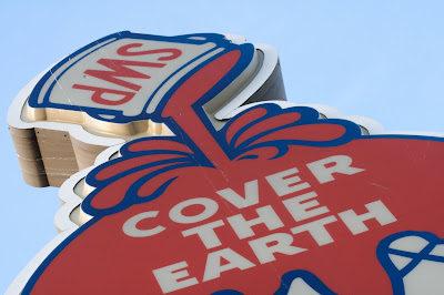 Sherwin Williams paint Covers The Earth advertising slogan