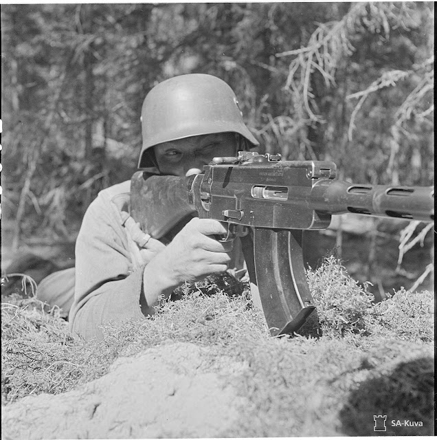 Lahti-Saloranta M/26 light machine gun, 26 August 1941 paulmccartney.filminspector.com