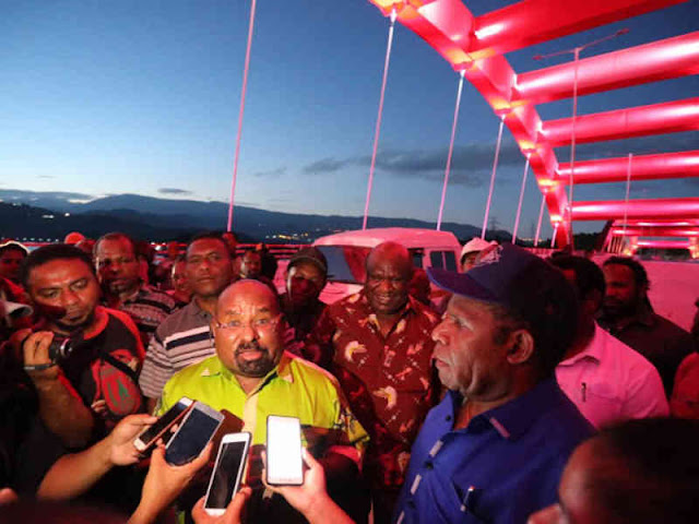 Pemprov Papua Rombak Pemasangan Lampu Jembatan Hamadi – Holtekamp