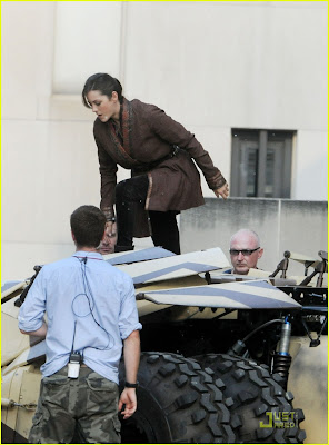 Marion Cotillard & Tom Hardy @ 'Dark Knight Rises' Set Pics!