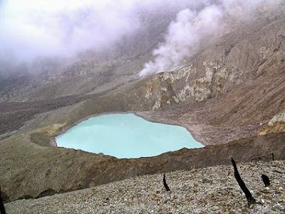  Tempat Wisata di Garut yang Paling Banyak dikunjungi 12 Tempat Wisata di Garut yang Paling Banyak dikunjungi