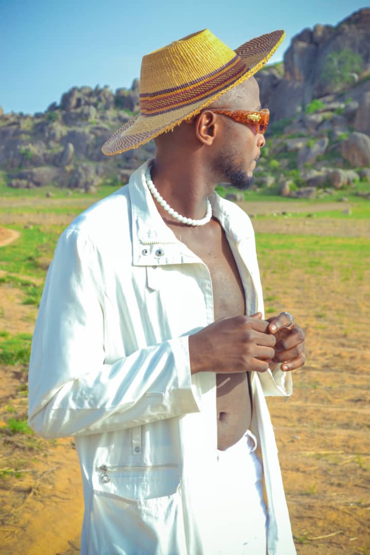 [Artist profile] Full biography of T9ice - Jos based artist and video director