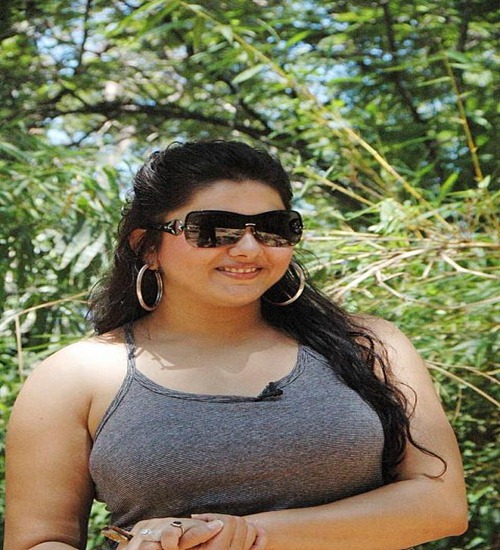 Tamil Hit Actress Namitha New Expressions Photos