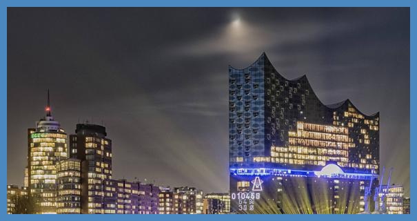 Hamburger Elbphilharmonie „Ein Juwel der Kulturnation from Elbphilharmonie außen