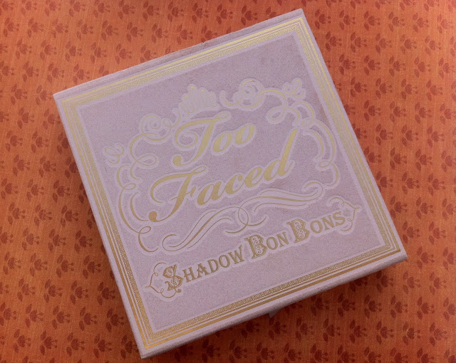 Too Faced Shadow Bon Bons closed palette - lilac flocked on the ouside