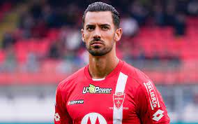 Pablo Mari attacked, Height, Age, Wife, Twitter, Fifa 23, Salary, Family,Net worth, Biography and more