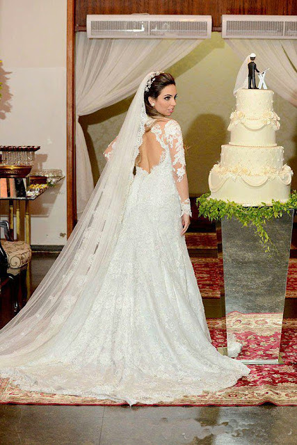 Happy wedding dresses pictures, images, wallpapers 