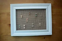 easy jewelry display