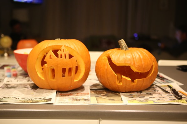 20161027 pumpkin carving (44)