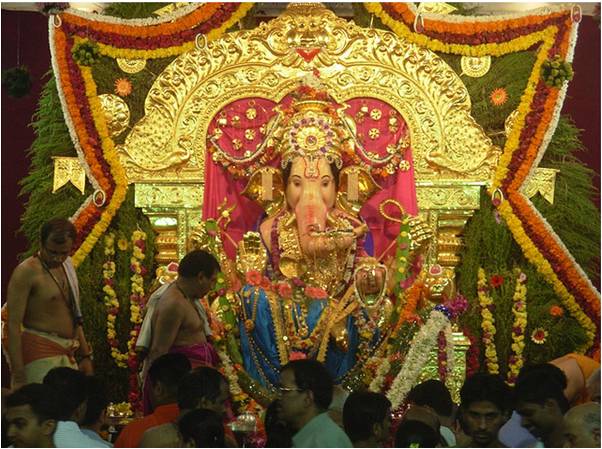  Ganesh Mahotsava is in all probability the biggest festival of western Bharat Things to produce inwards India: Top 4 Mandals You Must Visit This Ganesh Mahotsava