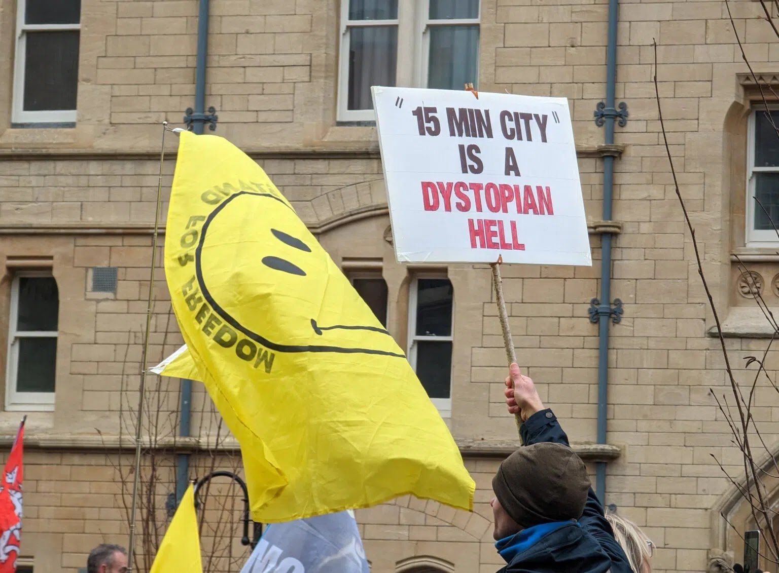 Thousands Join Oxford Protest Against Tyrannical ’15 Minute Cities’
