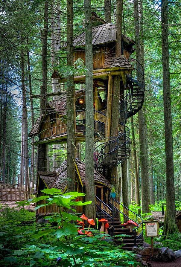 Here Are The 17 Most Magical Houses In The Entire World. I Would Live In #6 Without A Doubt.