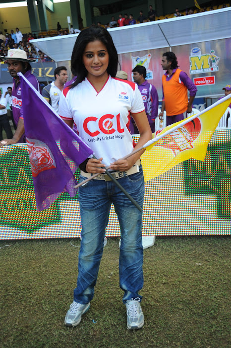 priyamani new @ ccl 2 matches latest photos