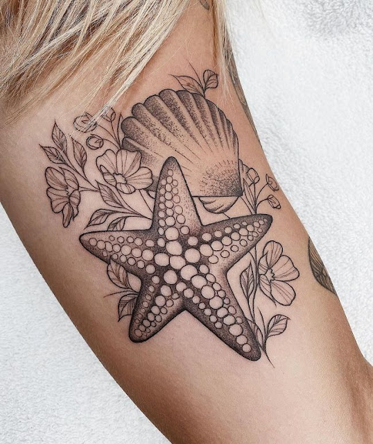 40 ideias incríveis de tatuagens de estrela do mar para mulheres