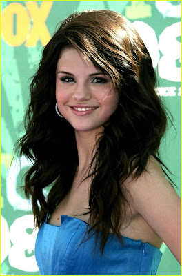Selena Gomez's Curly Hairstyle