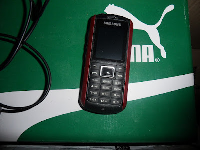 Samsung_B2100_has_a_great_Torch