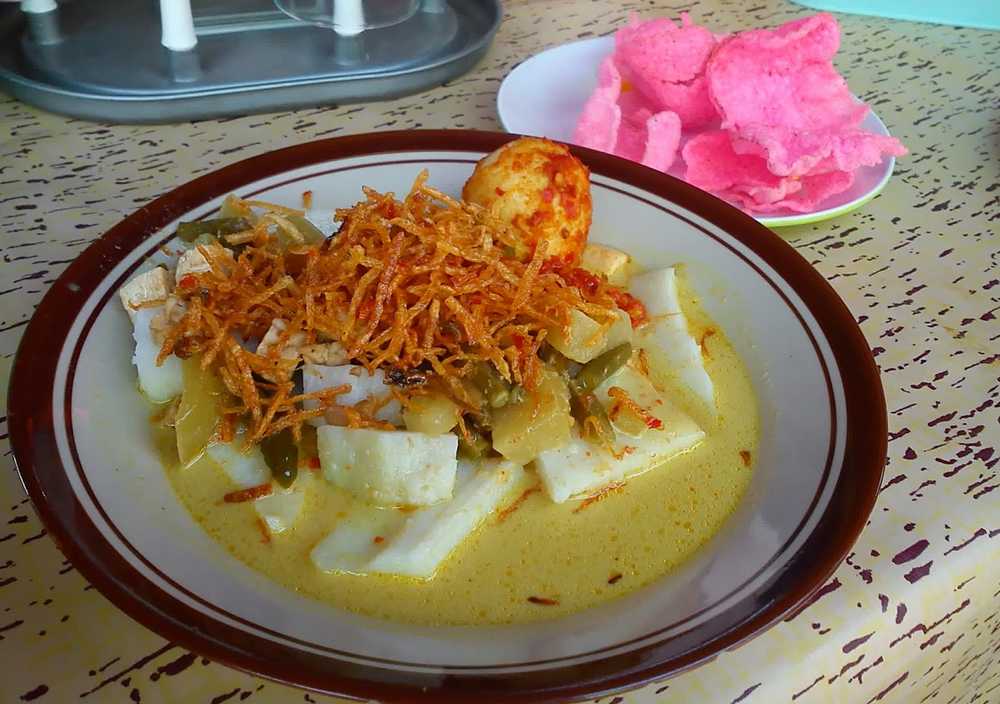 10 Resep Lontong Sayur Gurih Enak dan Praktis Khas Daerah - Njajan.com