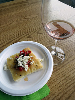 Fielding Rosé with Sweet Pepper Bruschetta