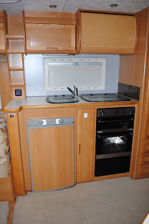 Compass Omega 544 caravan