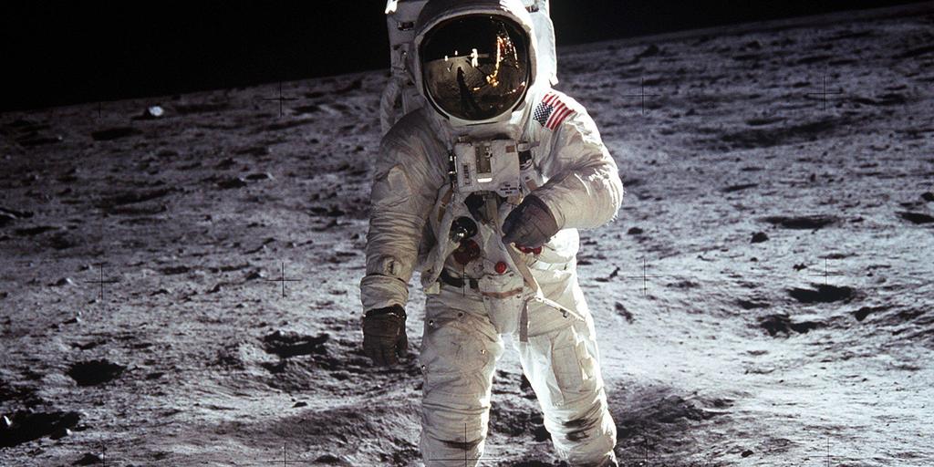 Russia Doesn’t Believe U.S. Landed On The Moon, Wants International Investigation