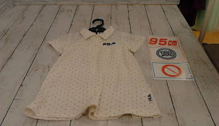 中古品　子供服　９５㎝　ＦＩＬＡ　半袖ワンピース　１００円