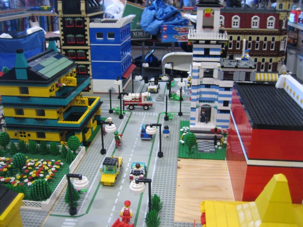 Kereeeen Miniatur Kota yang dibuat dari LEGO Hasil 