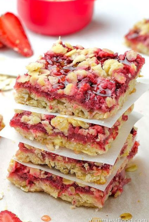 Healthy Breakfast Strawberry Oatmeal Bars