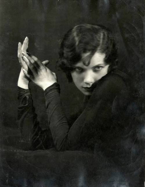 tilly losch portrait