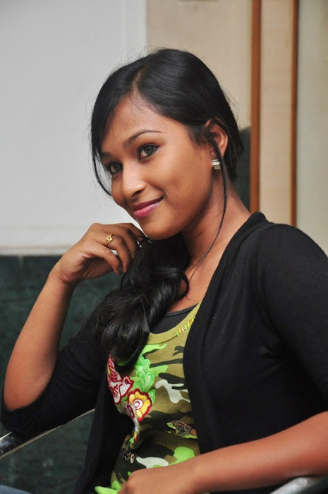 swathi narthagi unseen pics