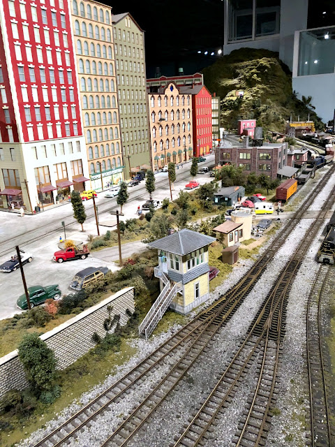 Want to visit the world's largest indoor model train display? Then you definitely need to plan a visit to Entertrainment Junction during your stay in Butler County, Ohio!