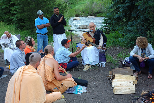 Sankarshan Das Singing "The Existential Blues" by the River