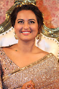 Sonakshi Sinha at Lingaa Audio-thumbnail-11