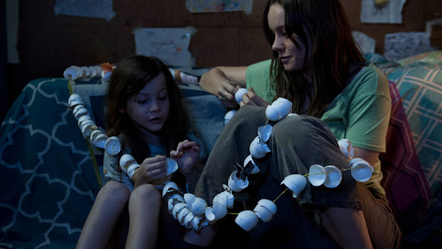 REVIEW: Room (2015) 