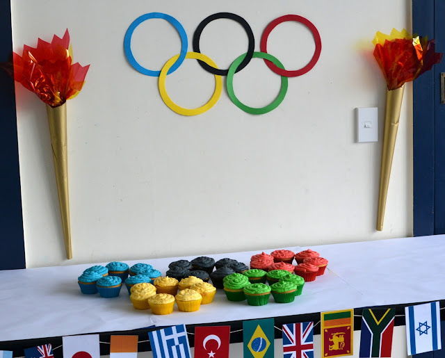 kids olympic party theme table