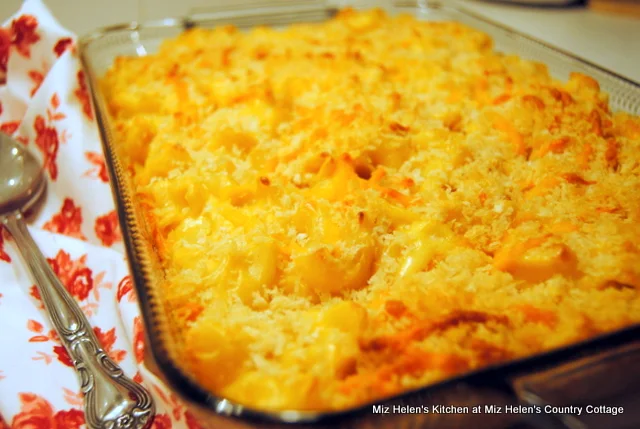 Nana's Mac N Cheese at Miz Helen's Country Cottage