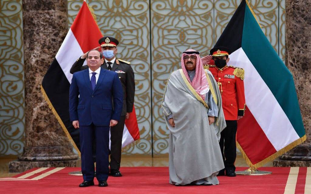 ترتبط دولة الكويت وجمهورية مصر العربية بعلاقات أخوية وثيقة وتاريخ حافل