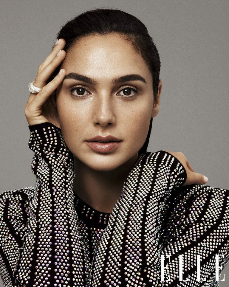 Gal Gadot fashion model photo shoot Elle Magazine December 2017