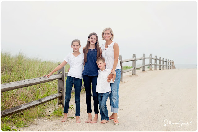 avalon, avalon nj, avalon new jersey, beach family photos, family photos on beach, family photos in avalon, avalon family photography, maura jane photography, avalon beach, family photographer