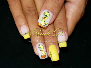 Tweety nail art