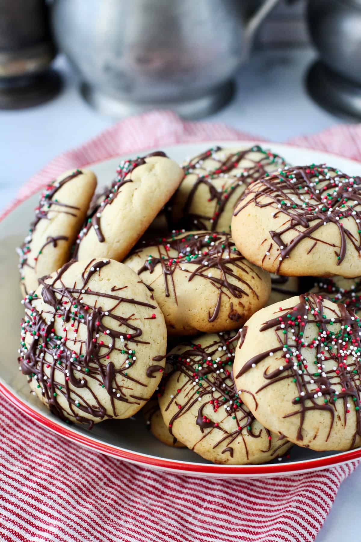 White Chocolate Sugar Cookies with Peppermint Royal Icing - Oh Sweet Basil
