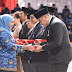 Gubernur Hj. Khofifah Minta ASN dan Guru di Jawa Timur Bekerja Profesional dan Imparsial dalam Layani Masyarakat