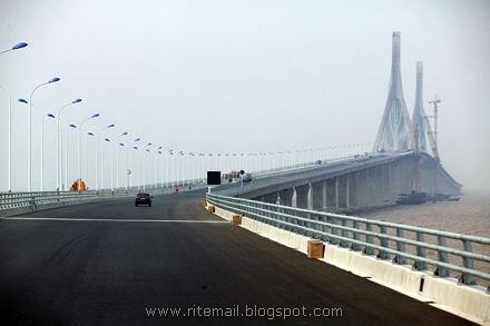 [Donghai+Bridge+,+Shanghai-Yangshan+Island-9.jpg]