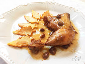 http://junaenlacocina.com/pollo-a-la-sidra-con-pasas/