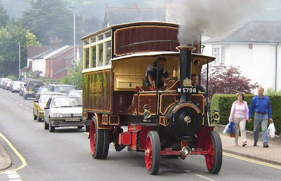 Steam trucks 19 Mobil mobil unik bermesin uap