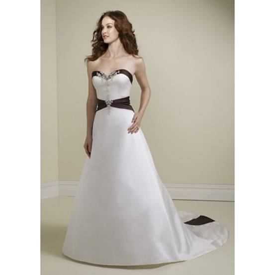 Romance will be another key trend for 2011 fall wedding dresses